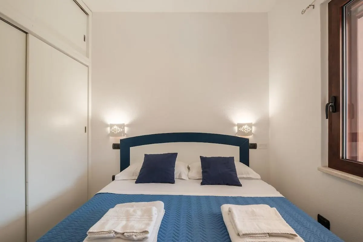 2 Minute Walk To The Sea-New, Modern With Air Conditioning Costa Rei Italia