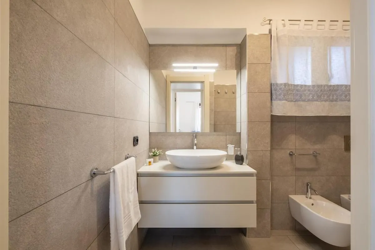 2 Minute Walk To The Sea-New, Modern With Air Conditioning Costa Rei Apartamento
