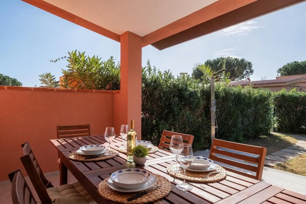 2 Minute Walk To The Sea-New, Modern With Air Conditioning Costa Rei